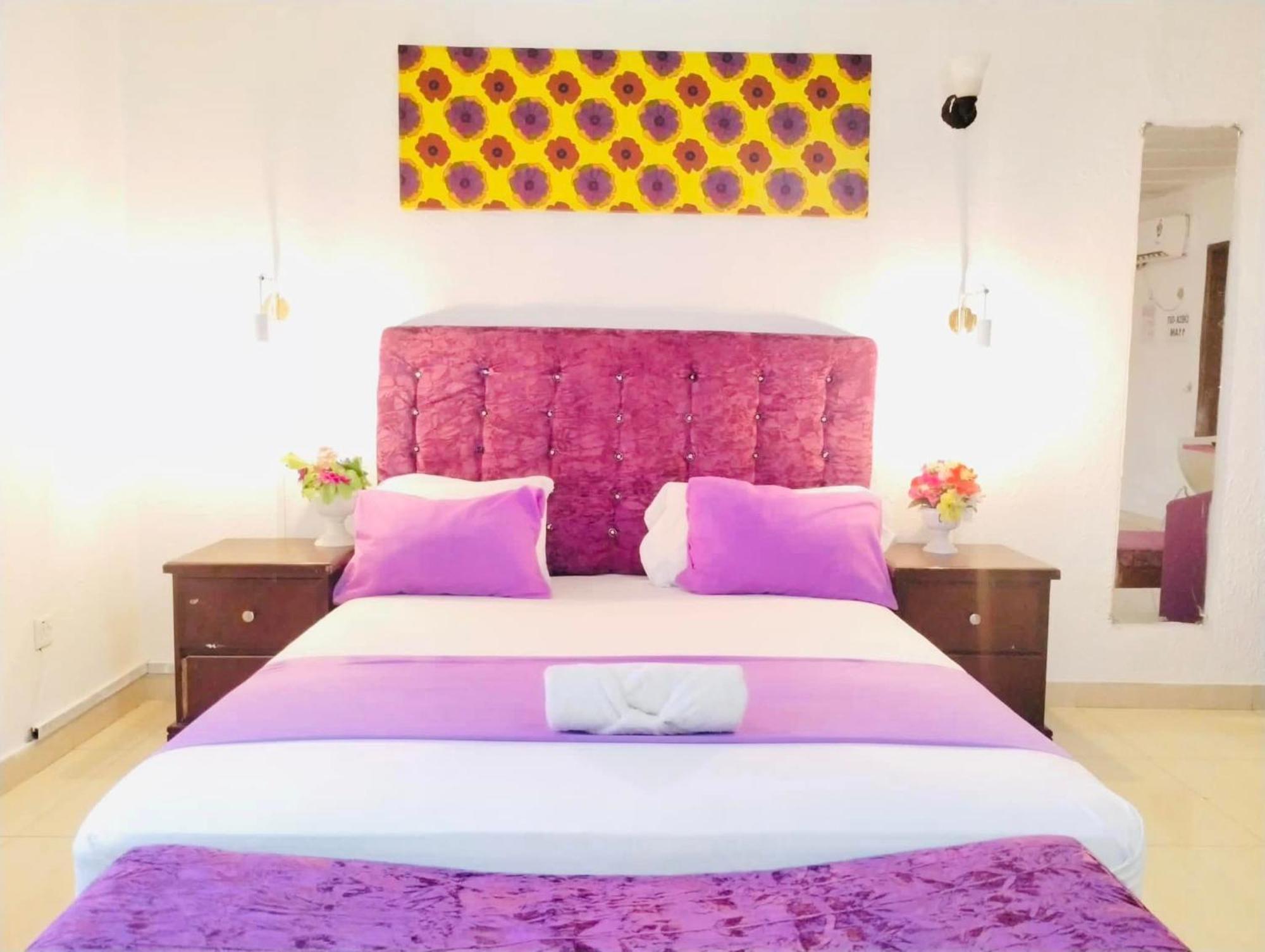 Zunox Guest House Freetown Eksteriør billede